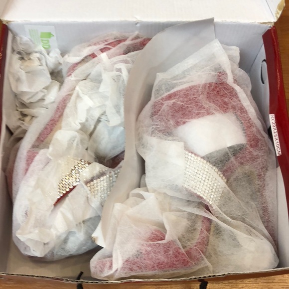 Liliana high heels (4.5”), red, zipper back - Picture 7 of 8